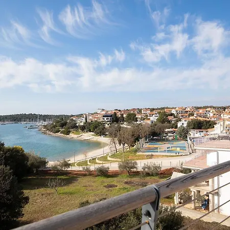 Damjan Apartment