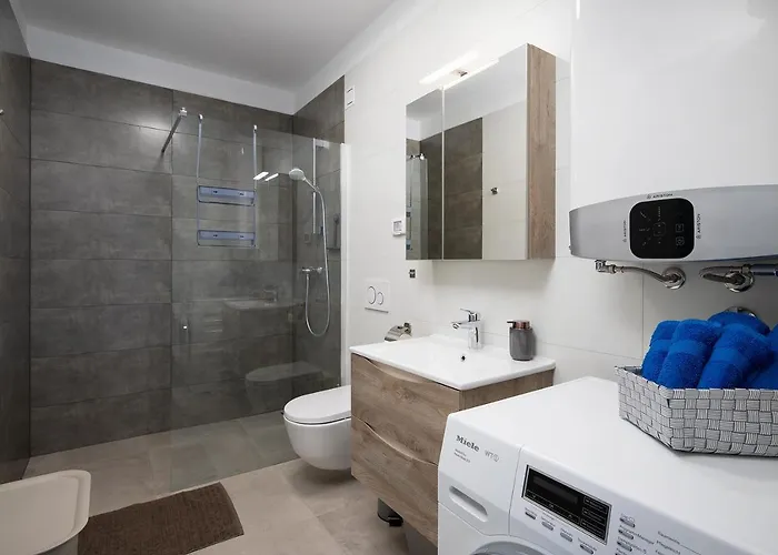 Damjan * 프예스차나 우발라